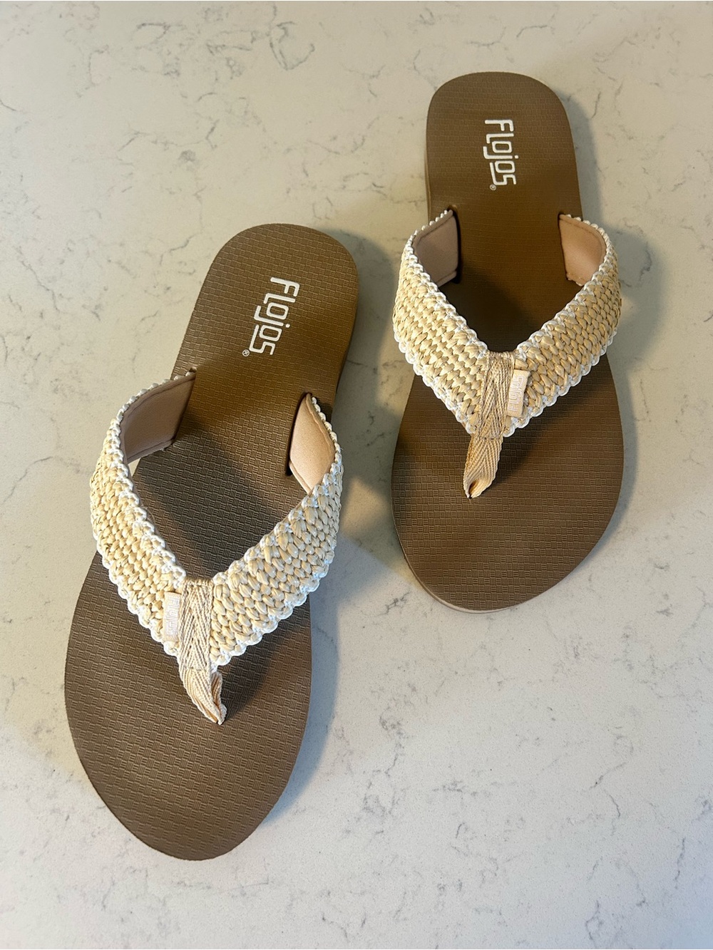 LIKE NEW Flojos Boho Beachy Tan Flip Flops With Woven Braided Jute Straps - Picture 6 of 16